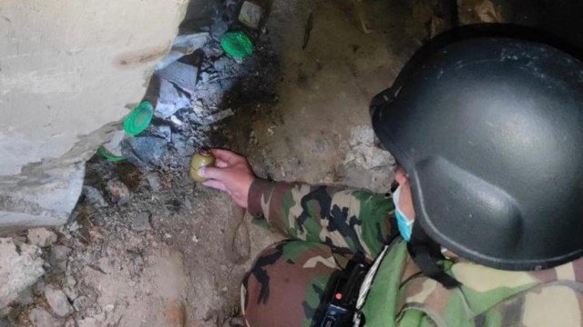 Bakının mərkəzindən qumbara tapıldı - FOTO