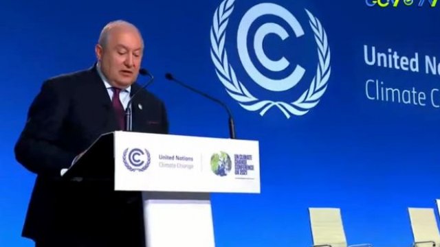 BMT Sammitində Ermənistan prezidentini Paşinyanla səhv saldılar - VİDEO
