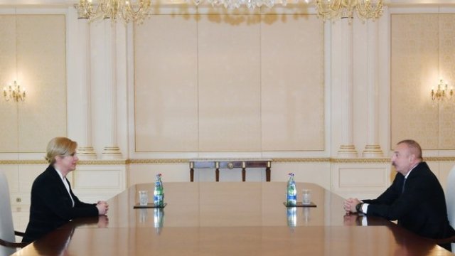 İlham Əliyev Kolinda Qrabar-Kitaroviçi qəbul etdi