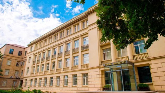 Nazirlikdən repetitorların fəaliyyətinin qadağan ediləcəyinə münasibət