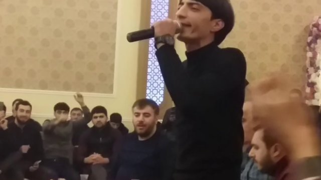 Tanınmış meyxanaçılar qəzaya düşdü - FOTO