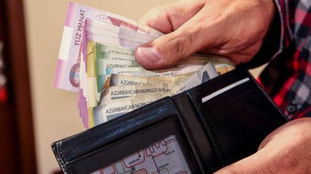 Orta aylıq əməkhaqqının 807 manatdan çox olacağı gözlənilir