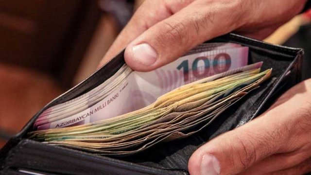 Bu işçilərin orta aylıq əməkhaqqı artdı