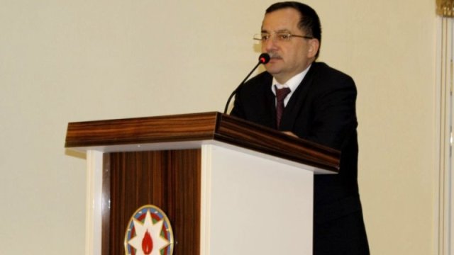 İcra başçısının məmur oğlu yarım milyonluq maşınına yeni nömrə aldı - 77-LL-077 (FOTOLAR)