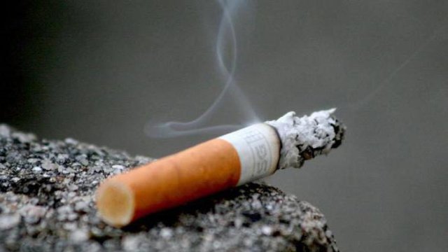 Məşhur müğənni və ailəsi ölümdən döndü - Siqareti söndürmədiyi üçûn