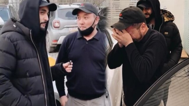 Azərbaycanlı bloger onu pulsuz aparan taksi sürücüsünə maşın hədiyyə etdi - VİDEO