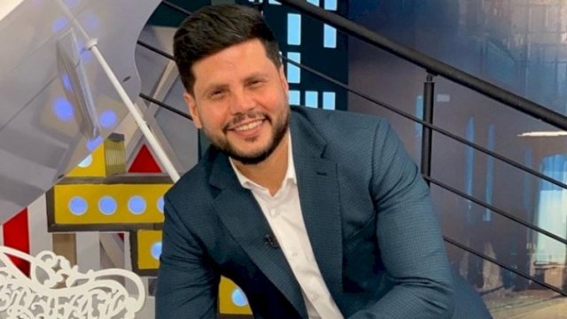 Zaur Kamaldan Çiçəklə bağlı etiraf: “Aşiq oldum...” - VİDEO