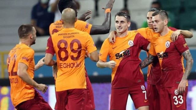 Avropa Liqası: “Qalatasaray” dörd qolla pley-offa vəsiqəni təmin etdi