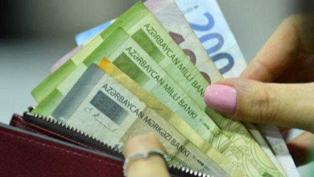 Manat ucuzlaşır? - AÇIQLAMA