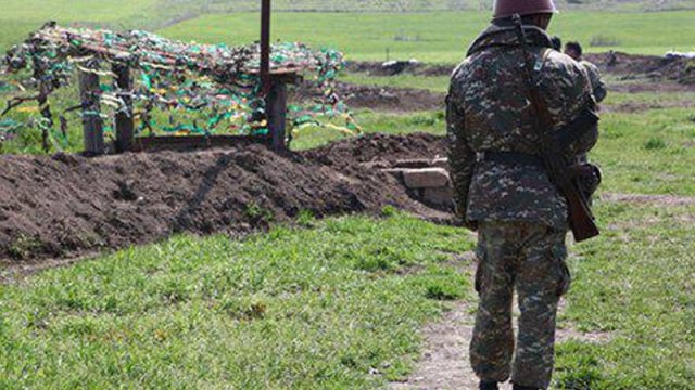 Əsgər yoldaşlarını güllələyən erməni həbs edildi