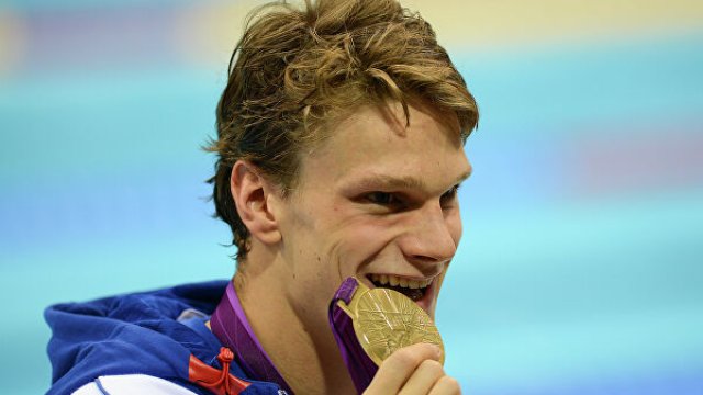 İkiqat Olimpiya çempionu azyaşlıya təcavüz etdiyini etiraf etdi