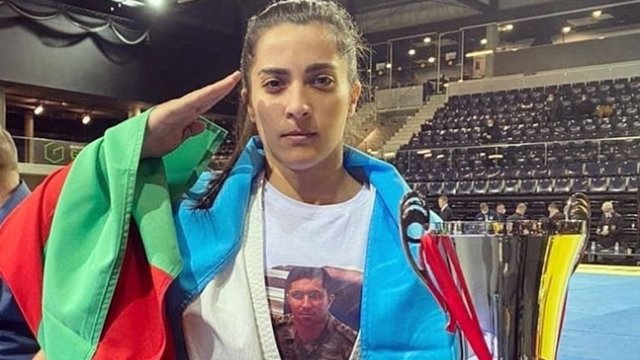 Qələbəsini şəhid qardaşına həsr etdi - FOTOLAR