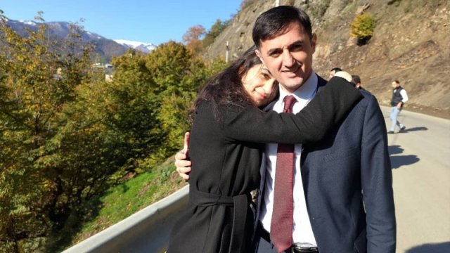 Tural Abbaslı toyuna hansı siyasətçiləri çağırıb?