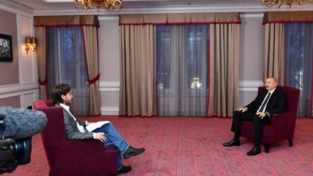 İlham Əliyev PUA-lardan DANIŞDI