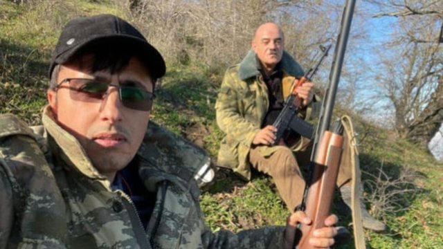 DİN silahla foto paylaşan vəzifəli şəxslər haqda araşdırmaya başladı