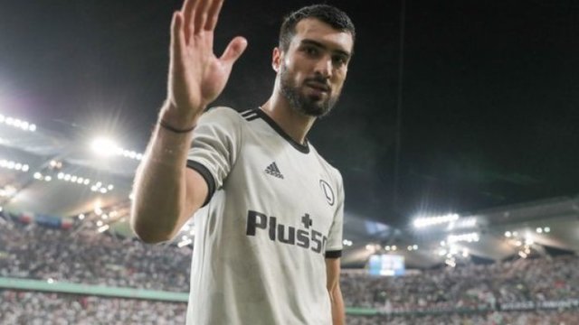 Mahir Emreli “Legiya”nın ən yaxşı futbolçusudur