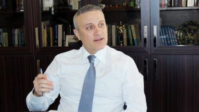 Dövlət Başçısı Dövlət Xidmətinə yeni rəis təyin etdi