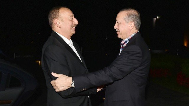 Ərdoğan İlham Əliyevə zəng etdi