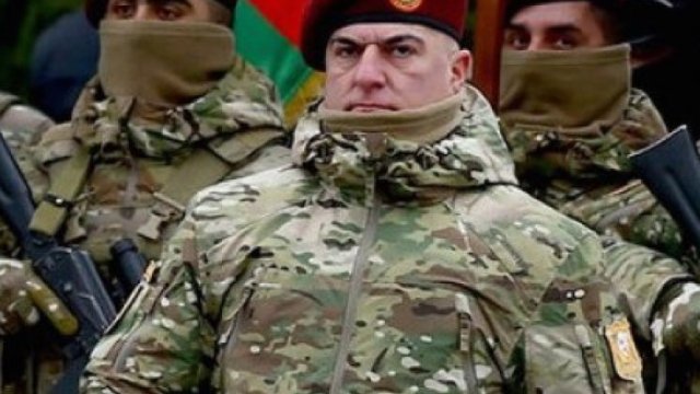 İlham Əliyev generalı təltif etdi