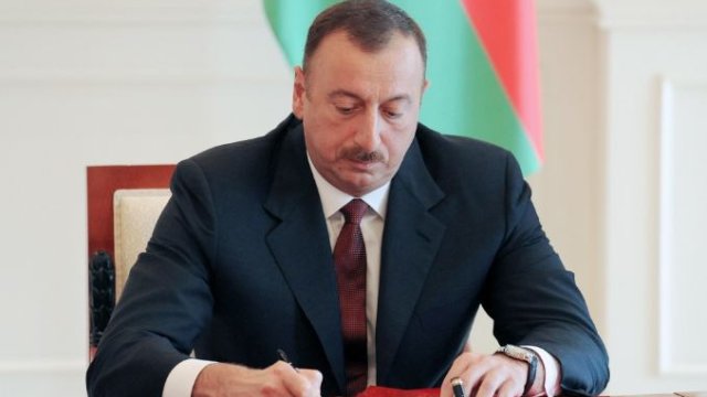 İlham Əliyevdən diplomatik nümayəndəliklərdə qulluq edənlərlə bağlı FƏRMAN