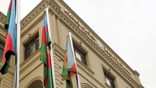 Hərbi maşın qəzaya düşüb, xəsarət alanlar var - RƏSMİ