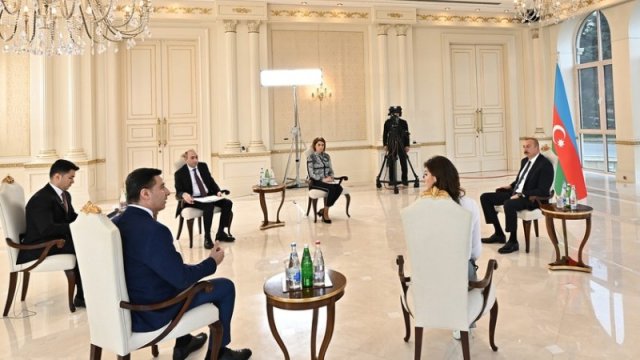 Prezident İlham Əliyev yerli televiziya kanallarına müsahibə verdi