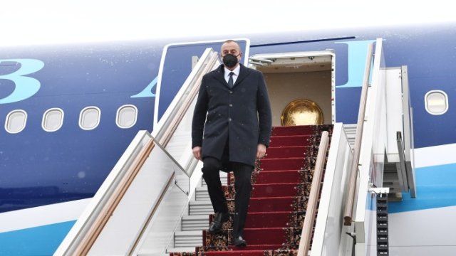 İlham Əliyev Ukraynaya səfər etdi