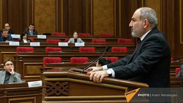 “Sən nə danışırsan, məsuliyyəti mən daşıyıram” - Paşinyan