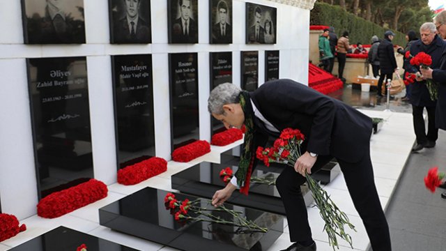 Fransa səfirliyindən 20 Yanvar faciəsi ilə bağlı paylaşım - FOTO