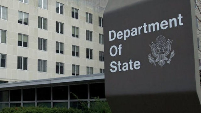 ABŞ diplomatlarını Ukraynadan çıxarmağa başladı