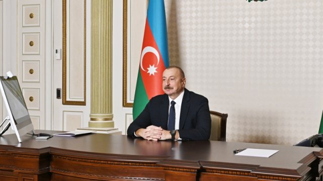 İlham Əliyev İranın yol və şəhərsalma nazirini videoformatda qəbul etdi - FOTO