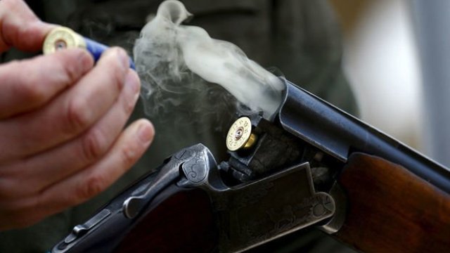 Azərbaycanda DƏHŞƏT: Dayı bacısı oğlunu güllələdi