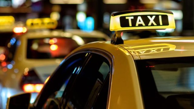 Taksi duracaqlarında başqa avtomobil saxlayanlar cərimələnəcək