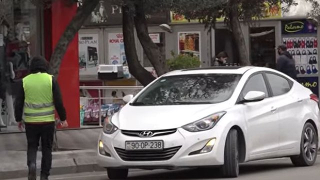 “Parkovşik”in yığdığı pul kimin cibinə gedir? – VİDEO