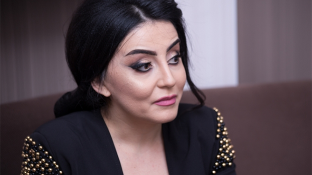 Maqsud Mahmudov Afət Fərmanqızını videolarla şantaj edib