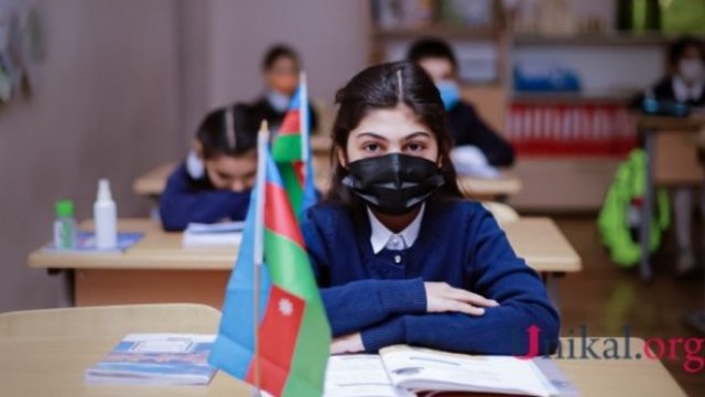 İki məktəbdə əyani dərslər bərpa edildi