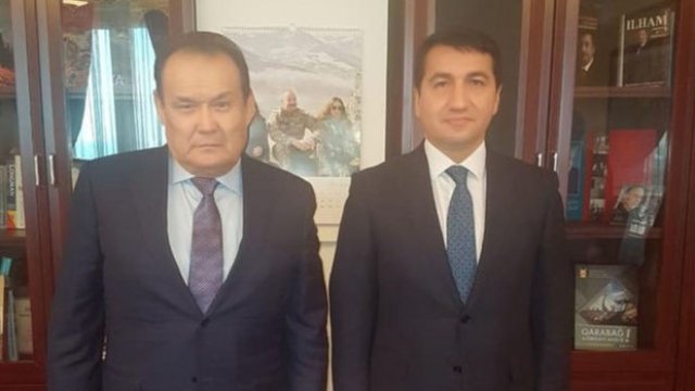 Hikmət Hacıyev Bağdad Amreyevlə görüşdü - FOTO
