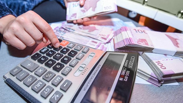 Bu işçilərin maaşları artıb - Rəsmi