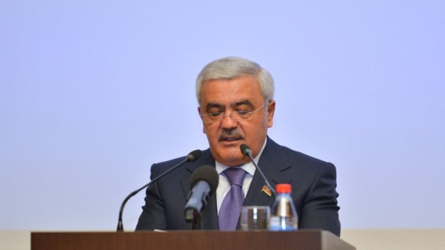 Rövnəq Abdullayev iqtisadiyyat nazirinin müavini təyin edildi - VİDEO