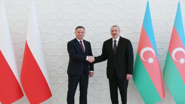 Polşa Prezidenti İlham Əliyevə zəng etdi