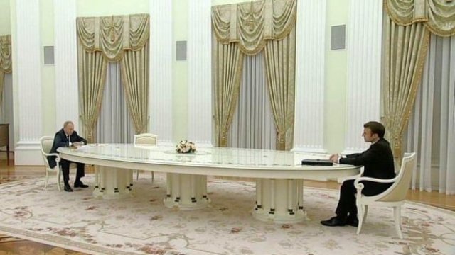 Kremldən məşhur masa barədə AÇIQLAMA