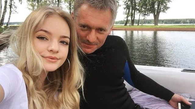 Putinin sözcüsünün qızı müharibəyə etiraz etdi (FOTO)