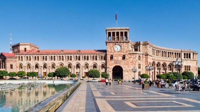 Rusiyadan Ermənistana daxil olan pulun məbləği azalır, ABŞ isə...