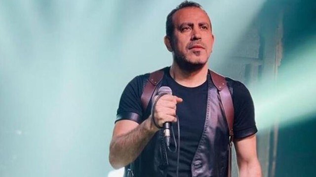 Türkiyəli müğənnidən Ukraynaya dəstək