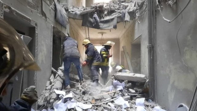 Xarkov dağıntı altında: Ölən və yaralananlar var - FOTO/VİDEO