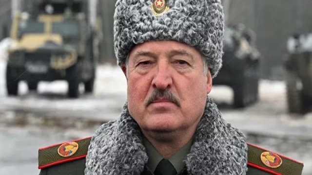 Lukaşenko Putinə arxa çevirdi? - 
