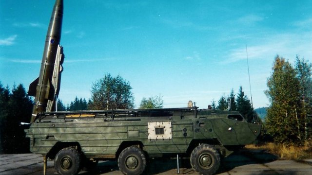 Ukrayna Rusiya qoşunlarının cəmləşdiyi aerodromu “Toçka-U” ilə vurdu