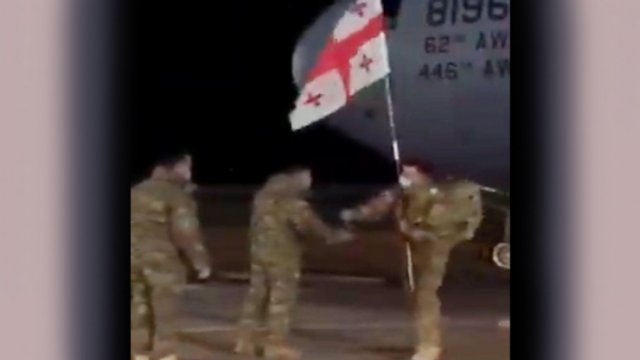 Gürcüstan hərbçiləri Ukraynaya köməyə gəldi - VİDEO