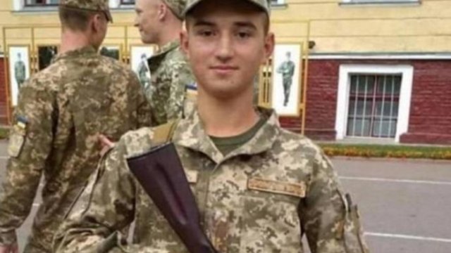 Ukraynada döyüşdə ölən futbolçuya qəhrəman adı verildi