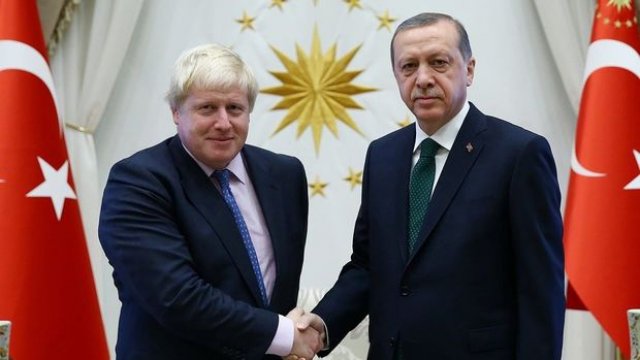 Ərdoğan Consonla Ukraynanı müzakirə etdi